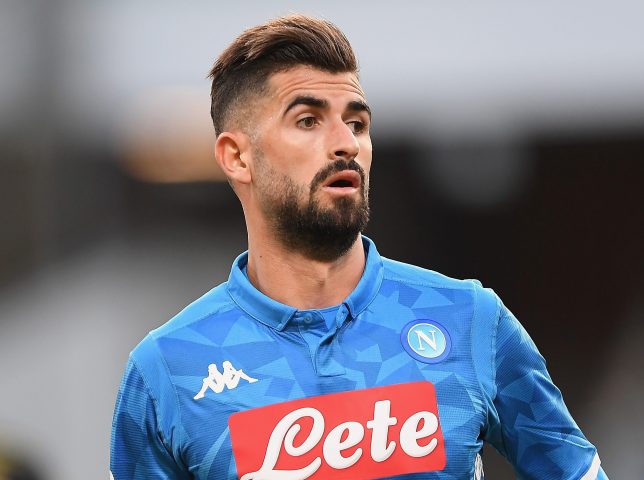 天空体育：福伊特受伤后，热刺将引进新的右边后卫