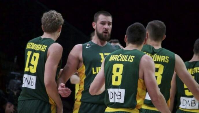 立陶宛男篮将球队大名单人数减少至15人