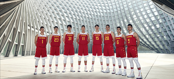 全新战袍！中国男篮身着世界杯新队服亮相