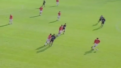 小贝追忆中场吊射23年：幸好进了，不然爵爷要怼我了