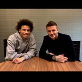 贝克汉姆Ins祝福萨内：大家都等着你回归球场，加油