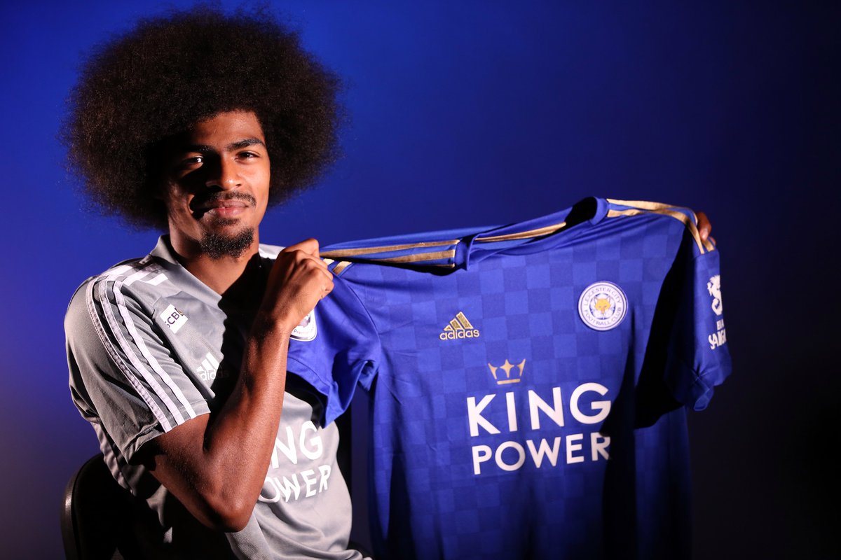 官方：莱斯特城和新秀中场乔杜里续约至2023年