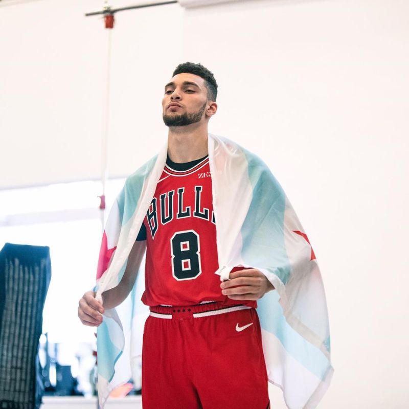 [流言板]迫不及待!拉文晒个人定妆照