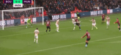 GIF：约书亚-金半场结束前破门得分，<a href=https://www.310bf.com/tags-%E6%9B%BC%E8%81%94-0.html target=_blank class=infotextkey>曼联</a>一球落后