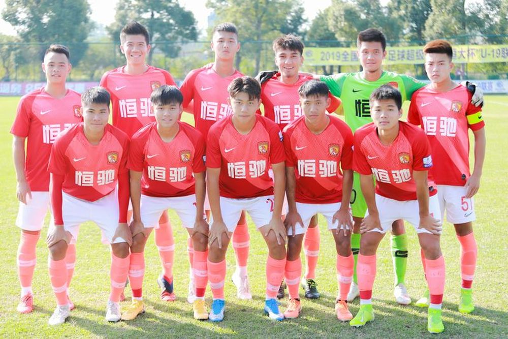 恒大U19主帅谈青超夺冠:很高兴见证队员的成长