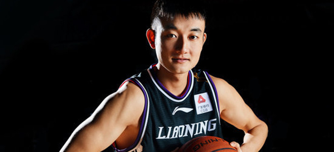 虎扑11月14日讯 辽宁男篮官方透露,遭遇腰伤的丛明晨经过两周治疗