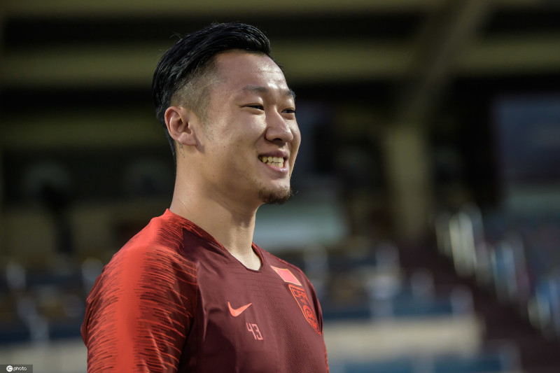 [流言板]竞争激烈!徐新已三次最后时刻落选国足比赛名单