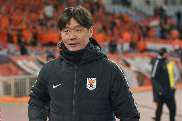 鲁媒:鲁能提前2天抵京备战,李霄鹏表态全力以赴战国安