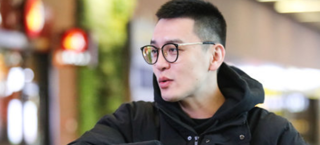 杨鸣到场送别好友吉喆:未来你父母在沈阳我管了,安息
