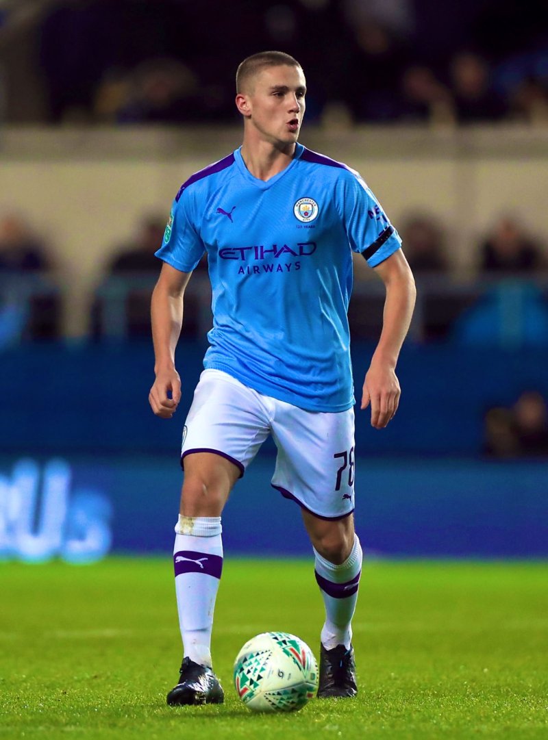 [流言板]开心!曼城先发小将贝利斯:能踢上一线队比赛太棒啦