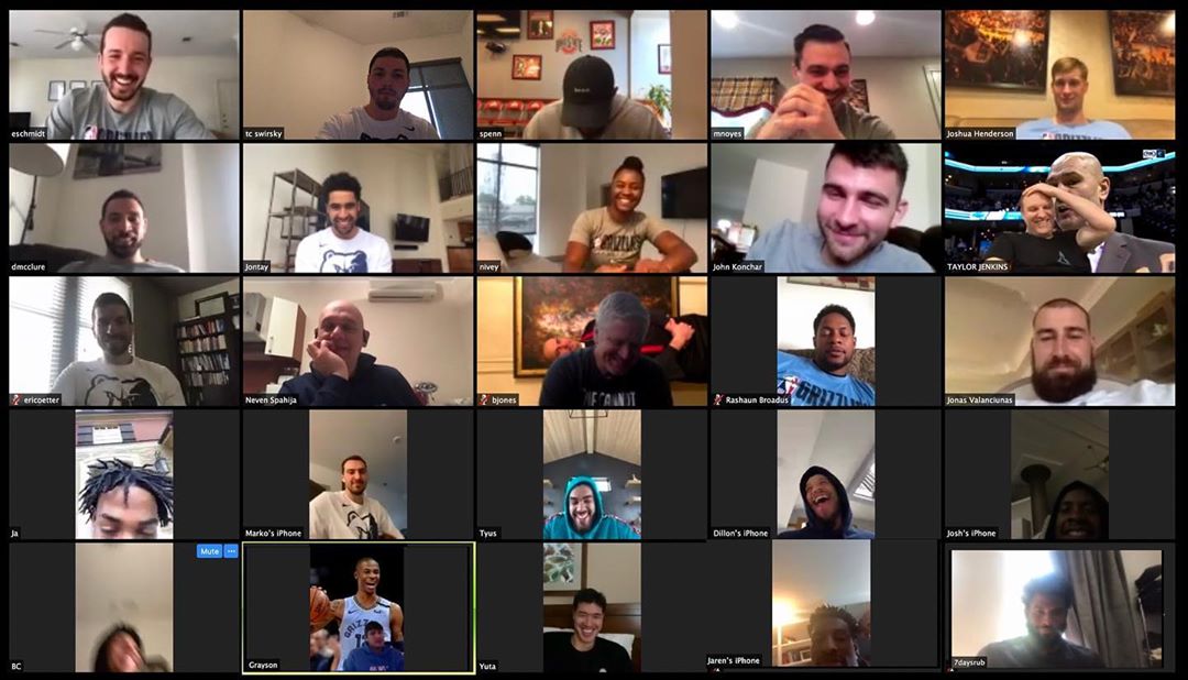 詹金斯：给球员制定训练计划、保持状态，每周会议沟通