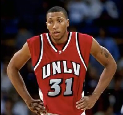 马里昂：1999年为太阳试训时打爆了在场所有小前锋