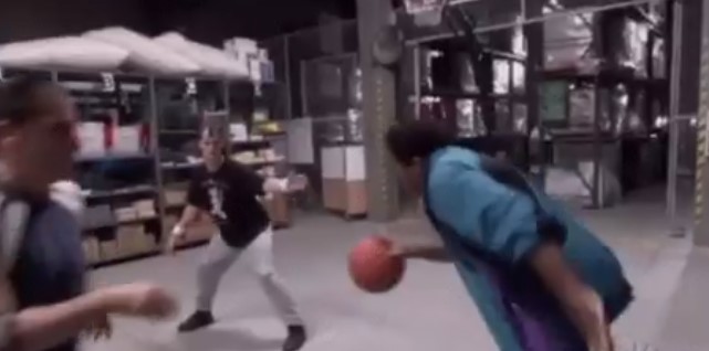 哈特晒趣图：当所有NBA球员第一天回到场上打球的样子