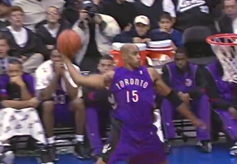 [视频]暴力美学！文斯-卡特猛龙时期高光集锦