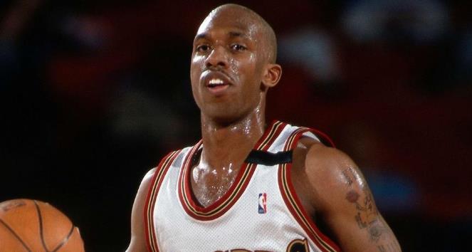 比卢普斯：若下个月复赛，球员们是无法做好比赛准备的