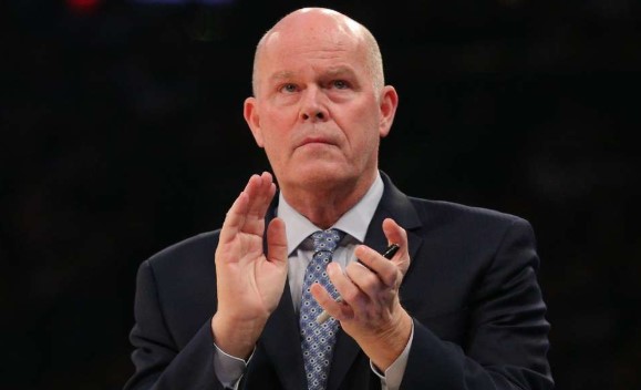 魔术主帅向慈善机构捐款，帮助失业和收入大幅降低人员