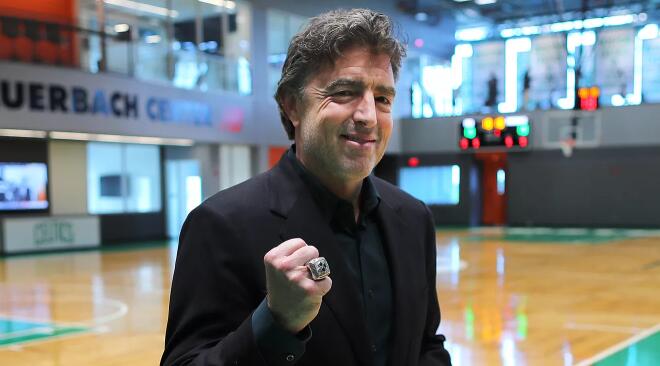 凯尔特人发起名为“为英雄们提供食物”的活动