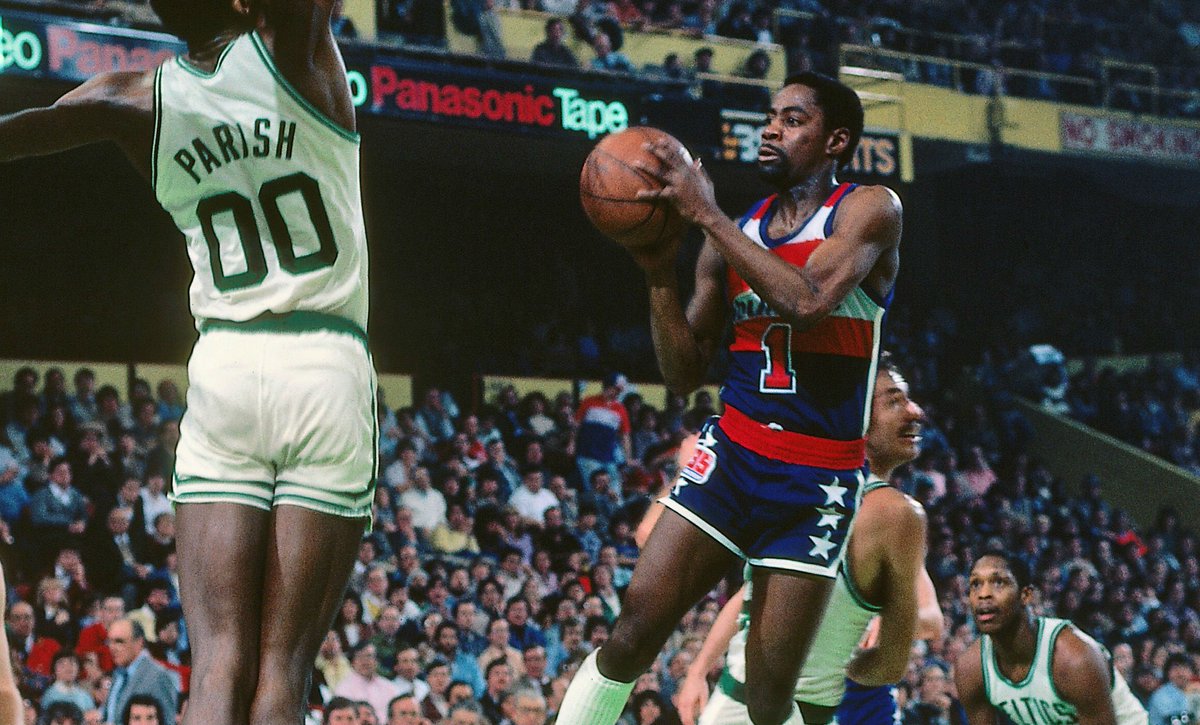 今天是凯文-波特70岁的生日，波特生涯4次获得助攻王