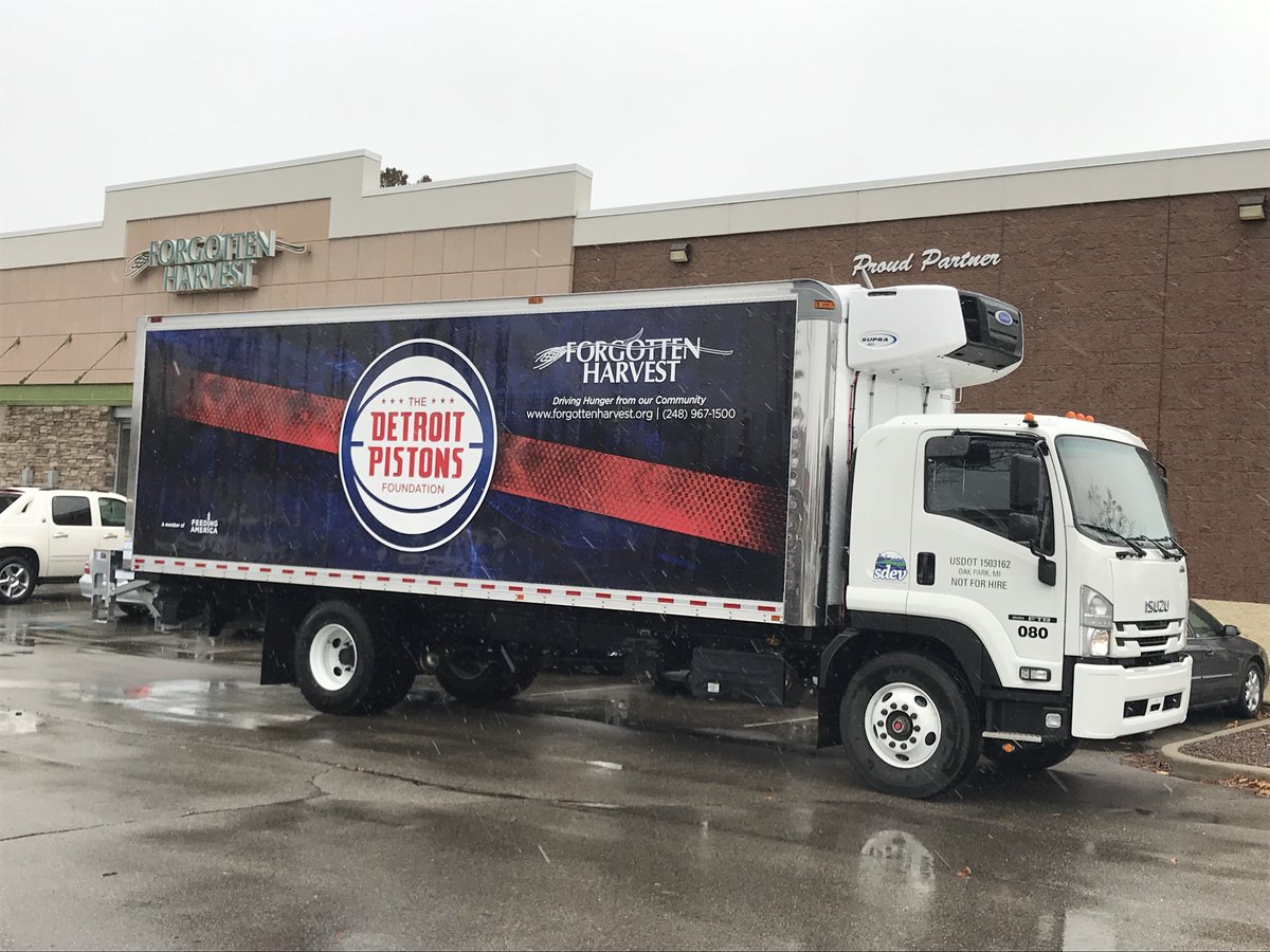 活塞携手合作伙伴用卡车为底特律超过250个地点提供食物