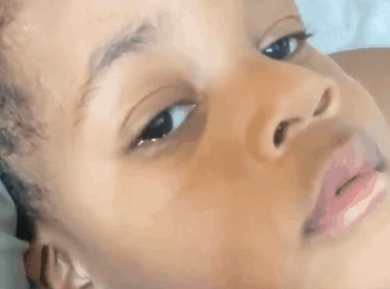 宝宝不开心了！威少妻子晒儿子小诺阿心情不好时的表情