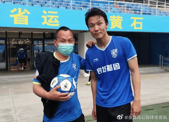 流言板 曝邓卓翔与北控合同到期 球员正试训中乙武汉三镇 虎扑