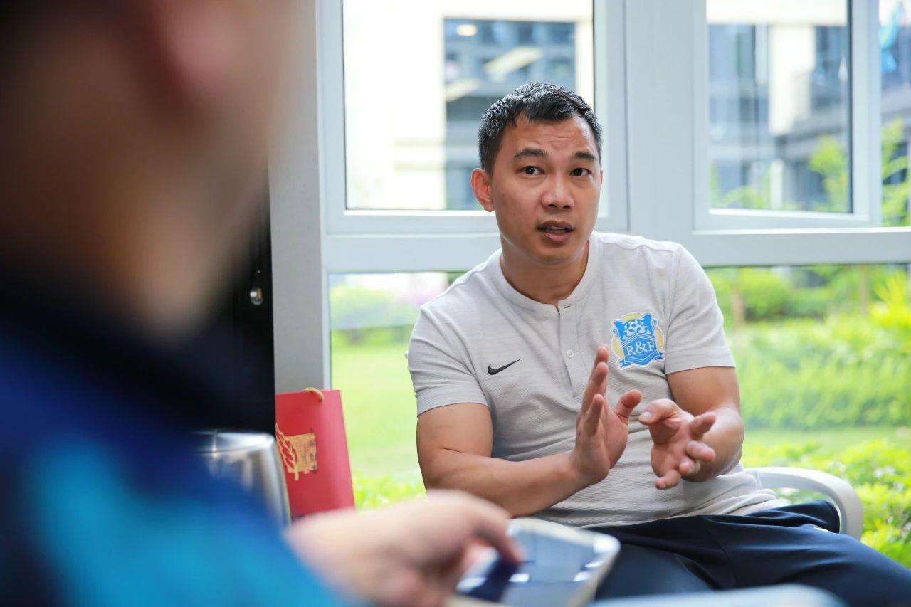 富力董事长:中超将在7月中下旬开打,中立赛区保证公平