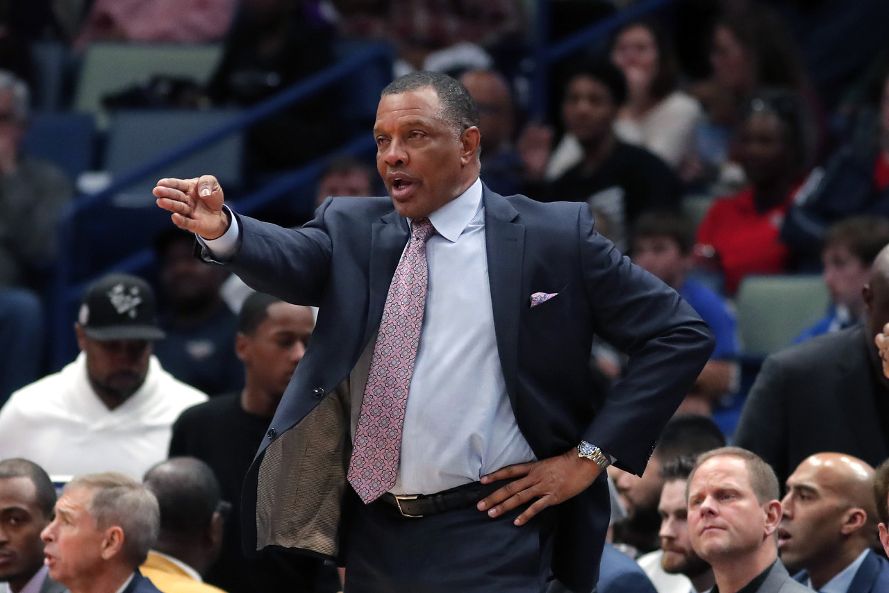 金特里是否跟随球队前往奥兰多参加复赛还没有最终决定