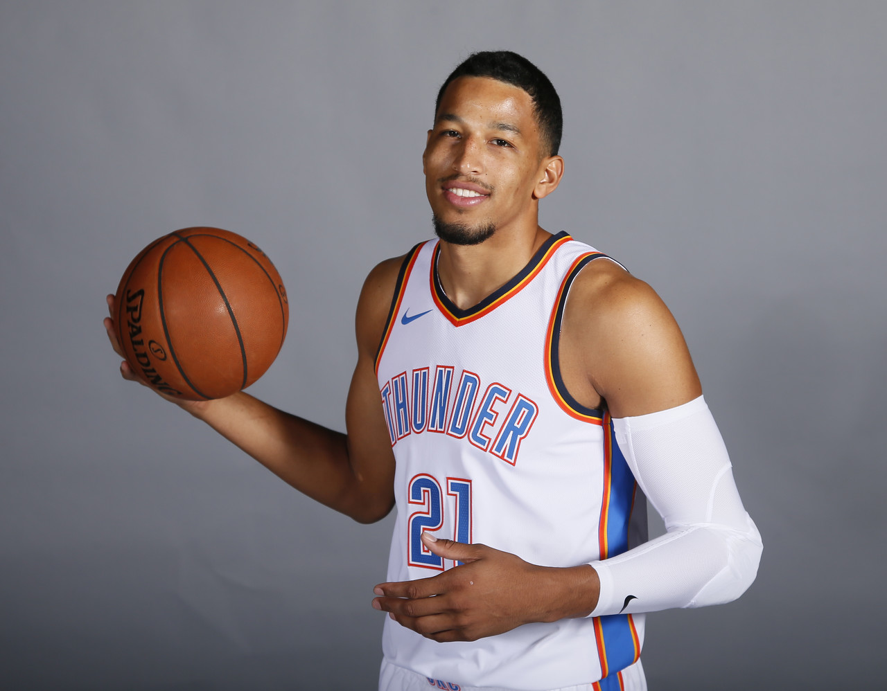 即将伤愈归来？多诺万：罗伯森参加了今日球队的全部训练