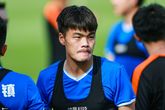 记者：聂傲双已签约深足 本赛季将租借武汉三镇踢中乙