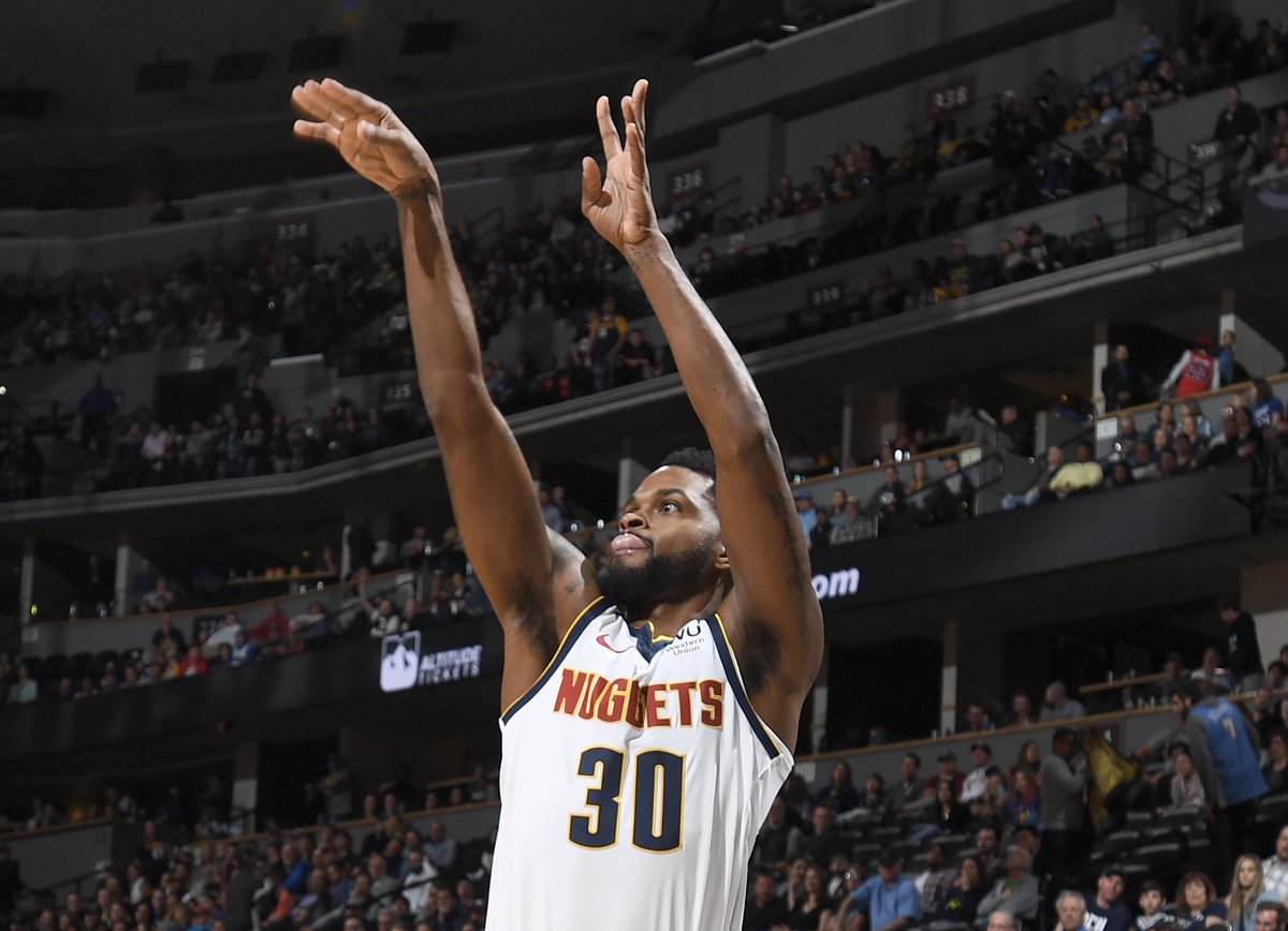 丹尼尔斯：我们有8到10名球员在这，约基奇是最佳内线