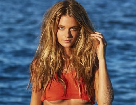 模特身材！乐福女友晒多张比基尼照