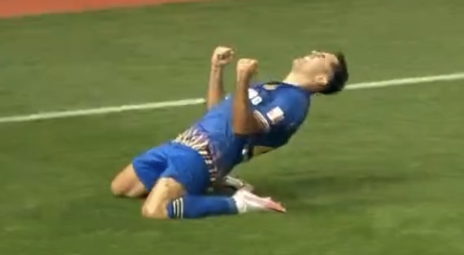 GIF：埃德尔造点后亲自主罚命中！建业2-2苏宁