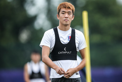 GIF：关键一击！董洪麟禁区内抽射破门，重庆2-1泰达
