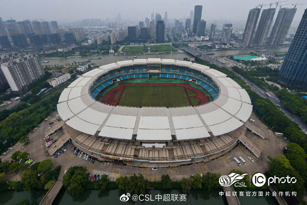 官方：草皮密度下降，华夏与重庆一役从奥体改到苏体中心