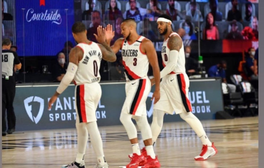 STAYME7O！安东尼晒出今日赛场照：再下一城