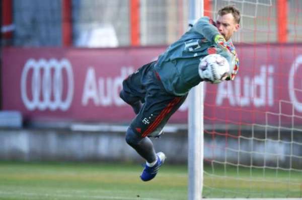 [流言板]卡恩:诺伊尔越来越强,他依然能维持巅峰很多年