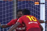 GIF：高拉特手术刀直塞 尹鸿博助图雷斩中超首球 1-0