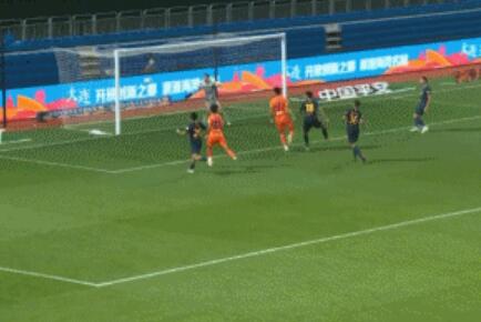 GIF：再来一个！郭田雨头球破门，富力0-5鲁能