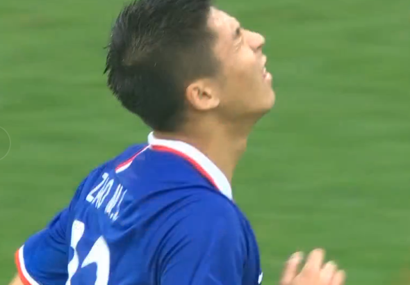 GIF：明剑回旋再现江湖！赵明剑盘过对手传中造威胁
