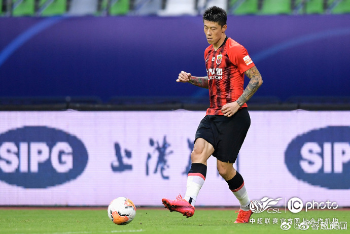 完成上港生涯首秀，于睿：时隔一年重回中超，继续努力