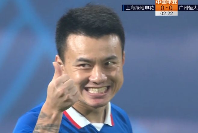 GIF：世界波！曹赟定内切远射死角破门，申花1-0恒大