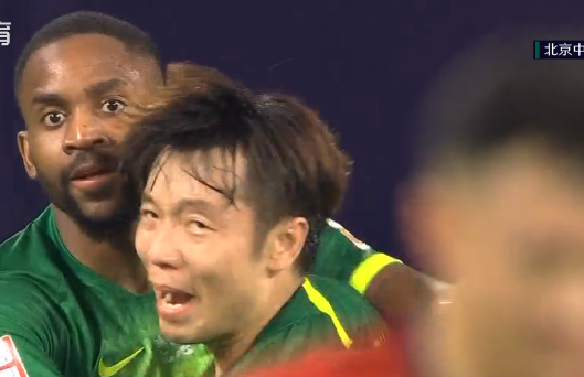 GIF：真的快乐！巴坎布破门，国安1-0重庆