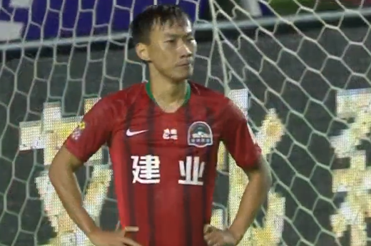 GIF：龙东制造柯钊乌龙，建业0-4大连人