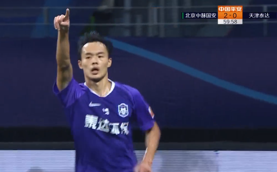 GIF：听说有人在黑我？刘若钒禁区内抽射得分后被VAR吹掉