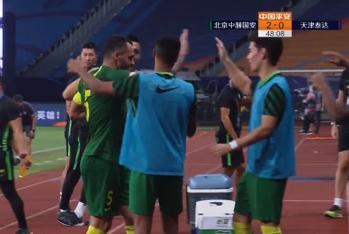 GIF：奥古斯托禁区前远射破门，国安2-0泰达