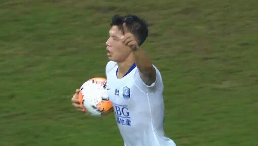 GIF：陈蒲远端接队友助攻插上单刀破门，永昌扳平比分