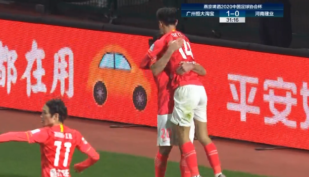 GIF：洛国富助攻19岁小将谭凯元处子球！恒大1-0建业