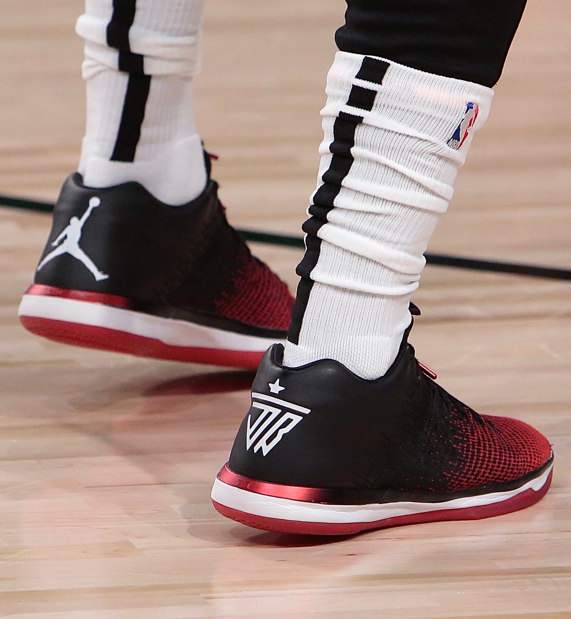 今日球鞋：巴特勒上脚AJ 31 Low，塔特姆上脚AJ 34 ‘Zoo’