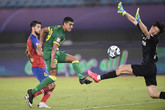 足协杯：阿兰双响邹德海扑点克莱奥点射 国安2-1黄海