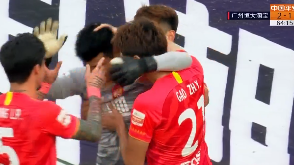 GIF：严鼎皓绊倒巴索戈送点，刘殿座扑出卡兰加点球